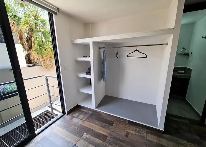 Apartment R05 Double At Itesm Cem Full Services, Shared-kitchen, Fridge ,laundry, Smart Tv, Parking, Balcony *