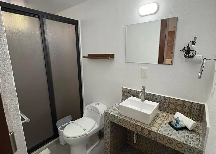 R05 Double At Itesm Cem Full Services, Shared-kitchen, Fridge ,laundry, Smart Tv, Parking, Balcony * Mexico City