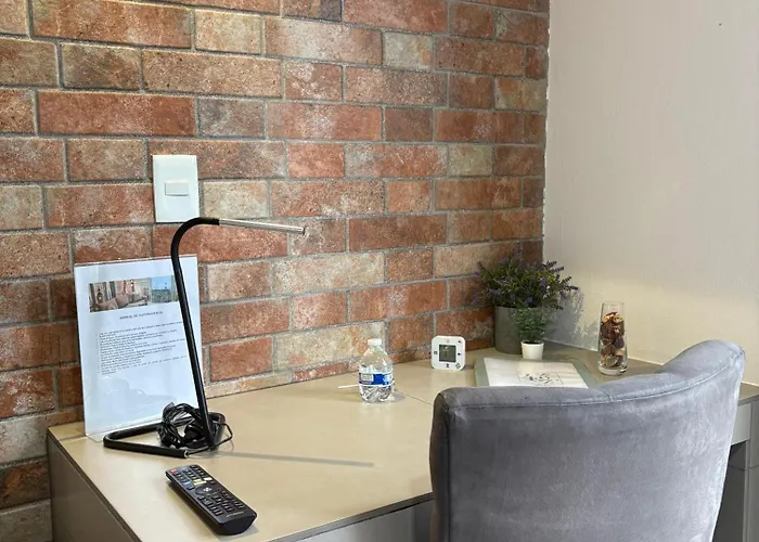 R05 Double At Itesm Cem Full Services, Shared-kitchen, Fridge ,laundry, Smart Tv, Parking, Balcony Apartment